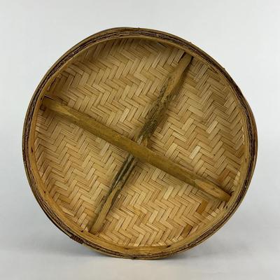 Sale Photo Thumbnail #1844: black and natural bamboo colors with lid and handles