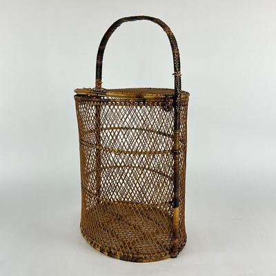Sale Photo Thumbnail #1850: open lattice pattern design 
16" high x 14" wide x 11" deep