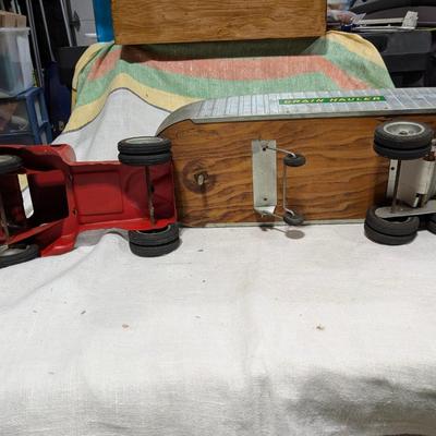1953 Tonka Grain Hauler Tractor & Trailer Model #550