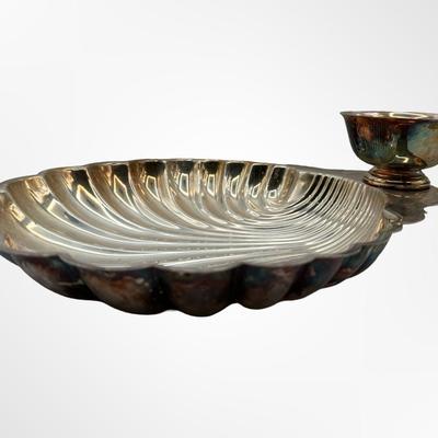 WM Rogers Silver-plated Scallop Shell Serving Dish