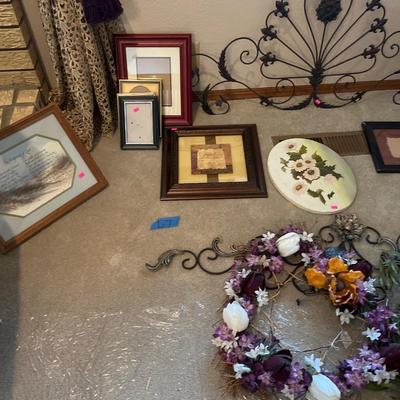 Sale Photo Thumbnail #15: Metal Art, Wreaths, frames, pictures
