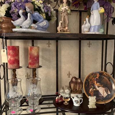 Sale Photo Thumbnail #42: Metal Bakers Rack & Decor,