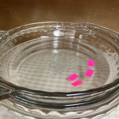 Sale Photo Thumbnail #124: Pyrex, Corning ware, Pie plates and more.