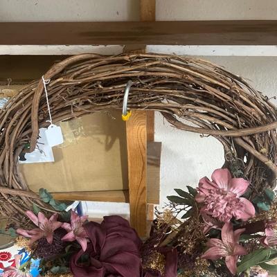 Sale Photo Thumbnail #226: Wreathes, Christmas, fall, spring