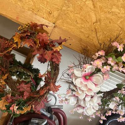 Sale Photo Thumbnail #224: Wreathes, Christmas, fall, spring