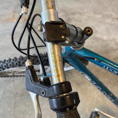 Two “Giant” Brand Bicycles: Boulder & Frantic (G-BC)