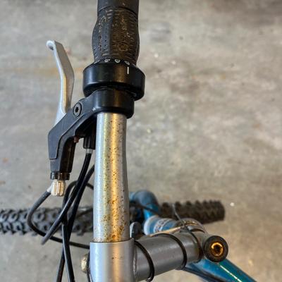 Two “Giant” Brand Bicycles: Boulder & Frantic (G-BC)