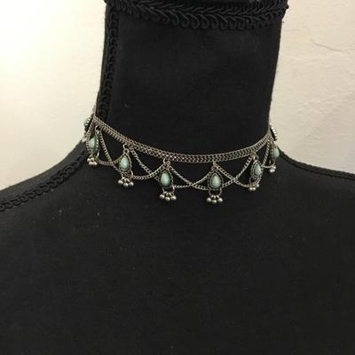 Cute Silver tone Claires choker necklace