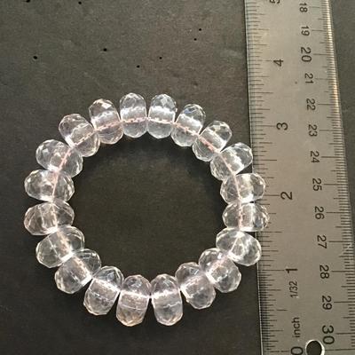 Very nice vintage faux clear beaded bracelet