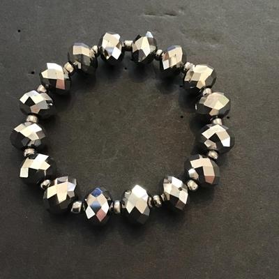 Very nice silver hematite stretchy bracelet