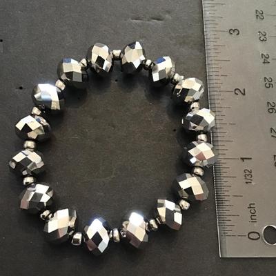 Very nice silver hematite stretchy bracelet