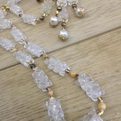 Beautiful Vintage plastic bead, tassel necklace