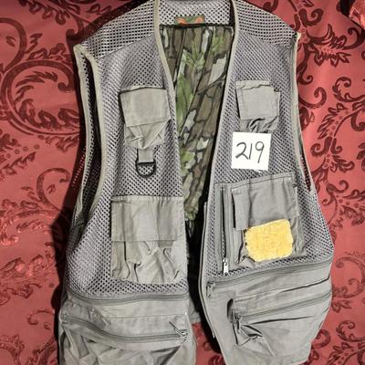 XL Hunting Vest and Cameo Net