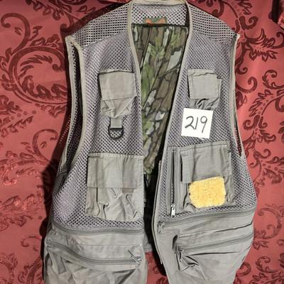 XL Hunting Vest and Cameo Net