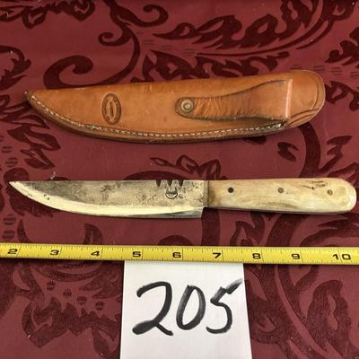 Knife with Leather Sheath