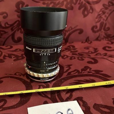 Nikon AF Nikkor 85mm Lens