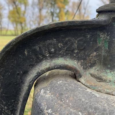 B1-Large BEAUTIFUL Cast Iron Bell