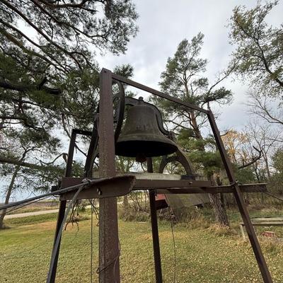 B2-Large BEAUTIFUL Cast Iron Bell