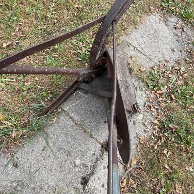 Y1-Antique Horse Drawn Walking Plow