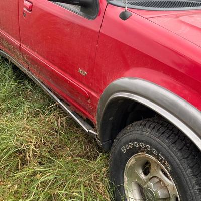 V1-1999Ford Explorer XLT