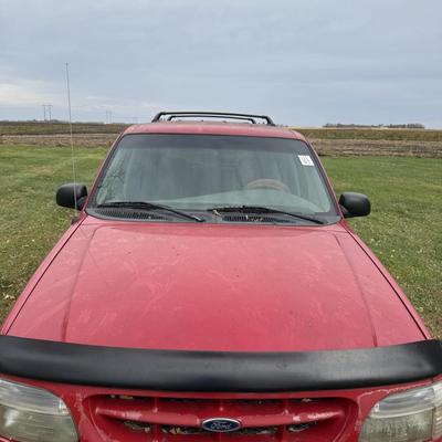 V1-1999Ford Explorer XLT