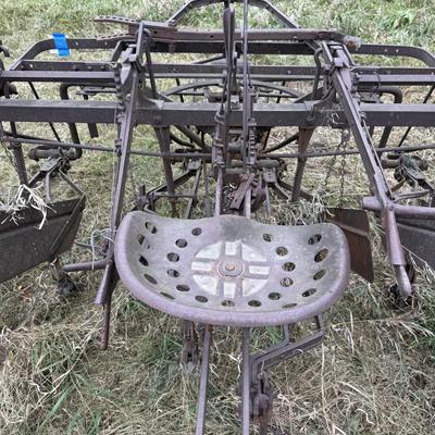 F1-Multi-Row Horse-Drawn Agricultural Cultivator .