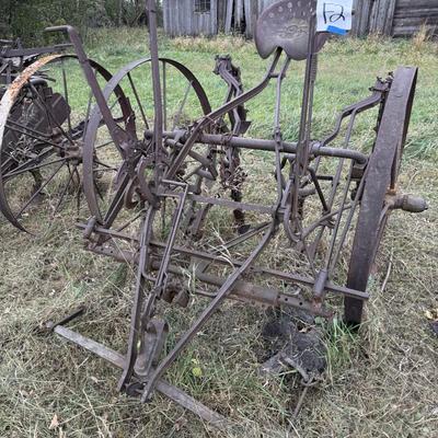 F2-McCormick-Deering Horse-Drawn Cultivator.