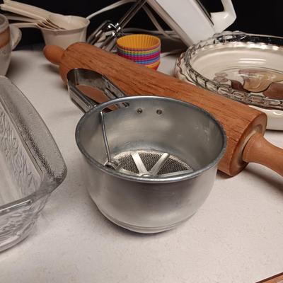 PREPPING AND BAKING ITEMS