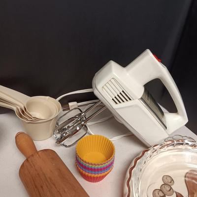 PREPPING AND BAKING ITEMS