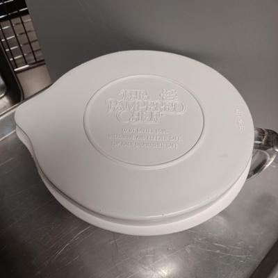 PAMPERED CHEF BATTER BOWL AND BAKEWARE