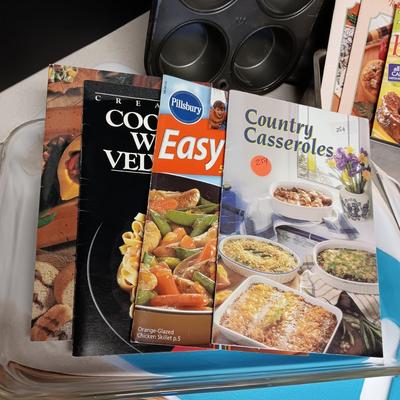BAKEWARE AND RECIPE PAMPHLETS