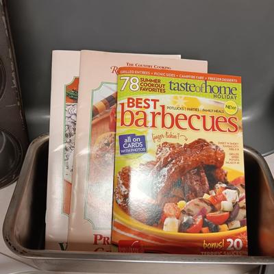 BAKEWARE AND RECIPE PAMPHLETS