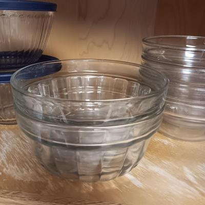 VARIETY OF GLASS BOWLS