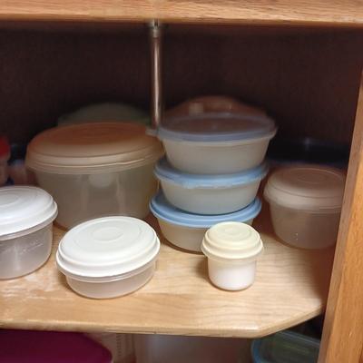 SALAD SPINNER AND FOOD STORAGE CONTAINERS