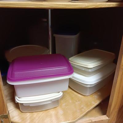 FOOD STORAGE CONTAINERS