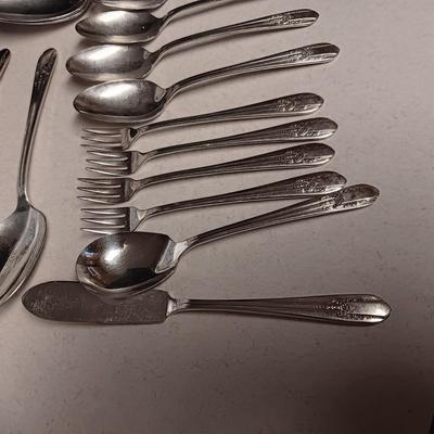 NIPPON SUGAR DISH, PLASTIC PLATTER AND BOWL PLUS SILVER PLATED SERVING UTENSILS