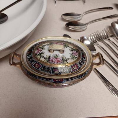 NIPPON SUGAR DISH, PLASTIC PLATTER AND BOWL PLUS SILVER PLATED SERVING UTENSILS