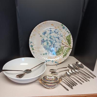 NIPPON SUGAR DISH, PLASTIC PLATTER AND BOWL PLUS SILVER PLATED SERVING UTENSILS