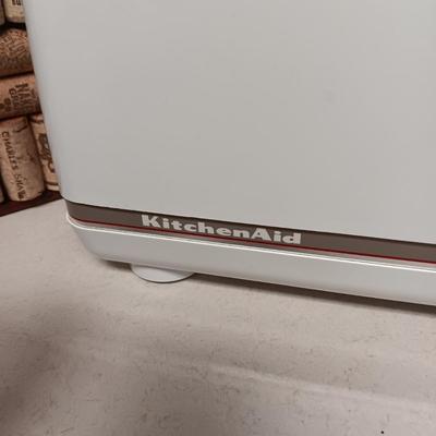 KITCHENAID BAGEL TOASTER, VINTAGE ELECTRIC CAN OPENER W/KNIFE SHARPENER & MORE