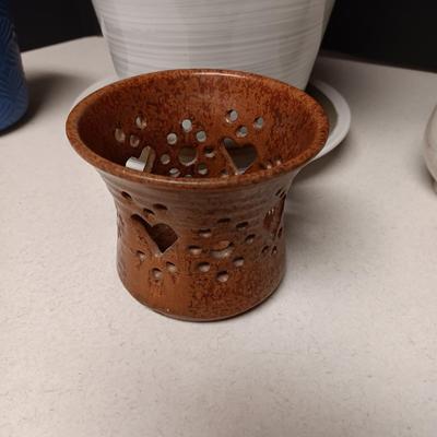 LIVE PLANT AND CERAMIC SOAP DISPENSER PLUS POTS