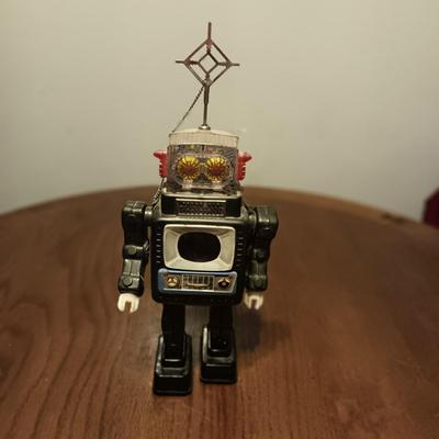 WORKING 1950’s ALPS TELEVISION SPACEMAN ROBOT MADE IN JAPAN