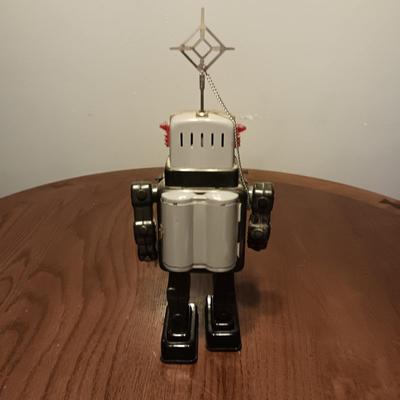 WORKING 1950’s ALPS TELEVISION SPACEMAN ROBOT MADE IN JAPAN