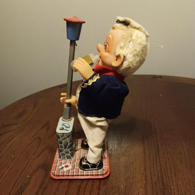 1950'S OR 60'S BATTERY OPERATED "THE DRINKING CAPTAIN"