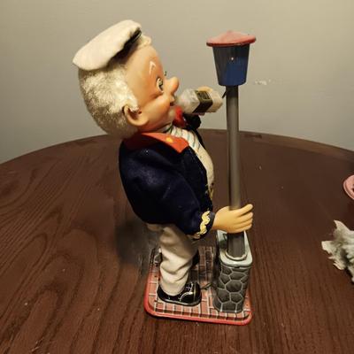 1950'S OR 60'S BATTERY OPERATED "THE DRINKING CAPTAIN"