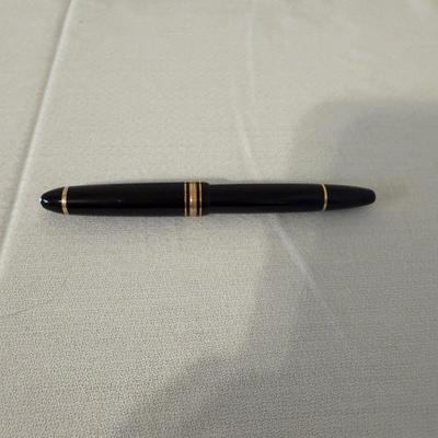 Mont Blanc Meisterstuck 146 Fountain Pen (O-MG)