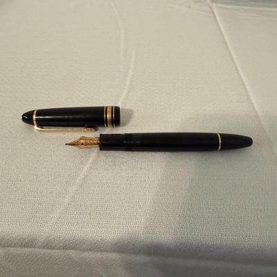 Mont Blanc Meisterstuck 146 Fountain Pen (O-MG)