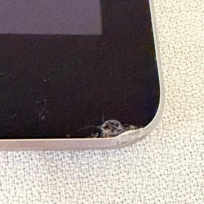 iPad, Logitech Keyboard & Native Union Charger (O-MG)