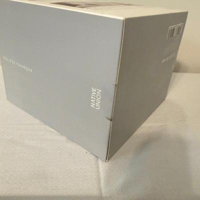 iPad, Logitech Keyboard & Native Union Charger (O-MG)