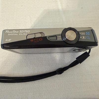 Trio of Canon Power Shot Digital Cameras (O-MG)