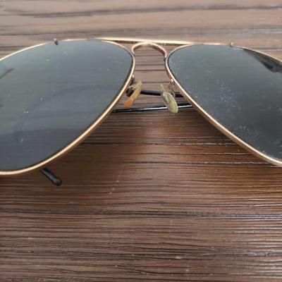Oakley Holbrook and Ray Ban Sunglasses (O-MG)